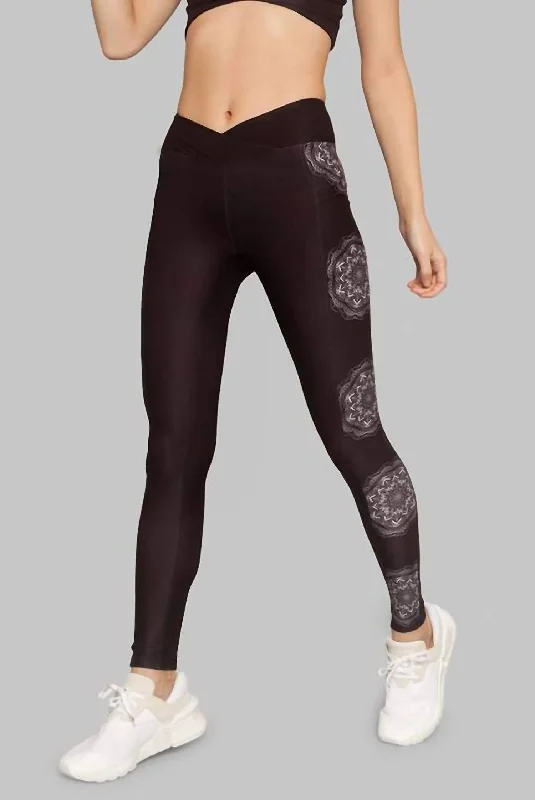 Luna Crossover Pocket Legging In Black