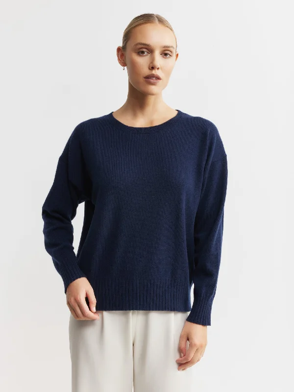 Essential Cashmere Relaxed Crewneck - Navy