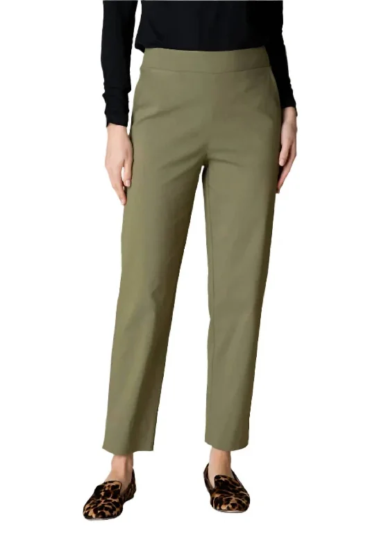 Millenium Crop Pant In Olive